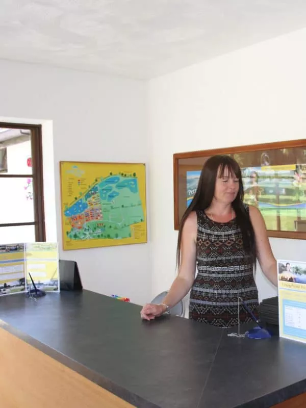 AmenitiesReception4 - Perran Springs Holiday Park, Perranporth, Cornwall