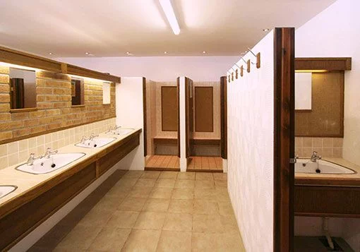Showers Gallery 1 compressor - Perran Springs Holiday Park, Perranporth, Cornwall